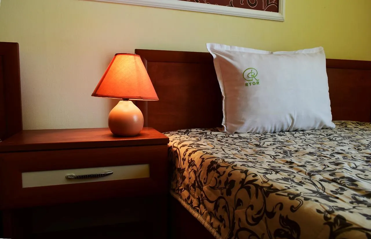 Ryor Hotel Солнечный берег